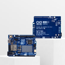 Arduino UNO R4 WiFi Development Board, supports Wi-Fi and Bluetooth wireless connectivity, Qwiic Connector